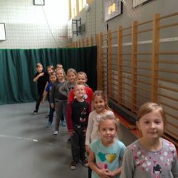 Gry i zabawy z panią Karoliną