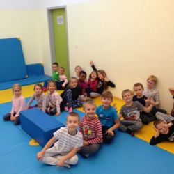 Gry i zabawy z panią Karoliną