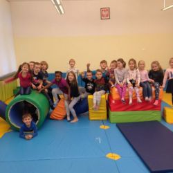 Gry i zabawy z panią Karoliną