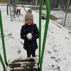 Zimowe gry i zabawy na świeżym powietrzu