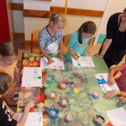 Warsztaty Arteterapii z elementami dramy i teatru cieni